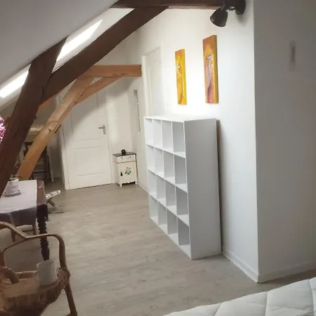 Semesterbostad La Fermette De Chandigon *