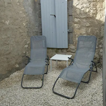 Semesterbostad La Fermette De Chandigon