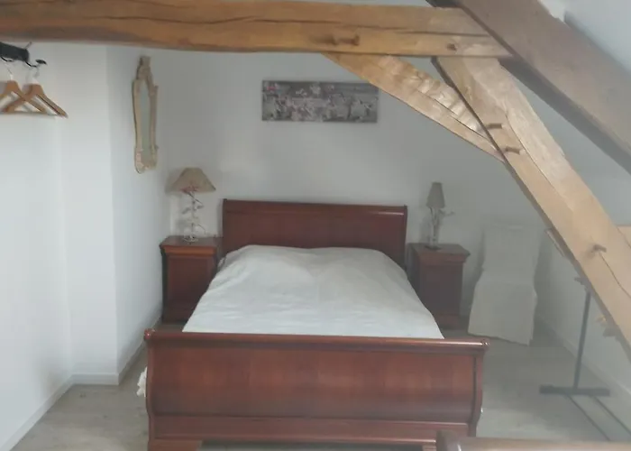 بيت للعطل La Fermette De Chandigon